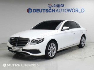 벤츠 E300 아방가르드 중고차 매물 사진
